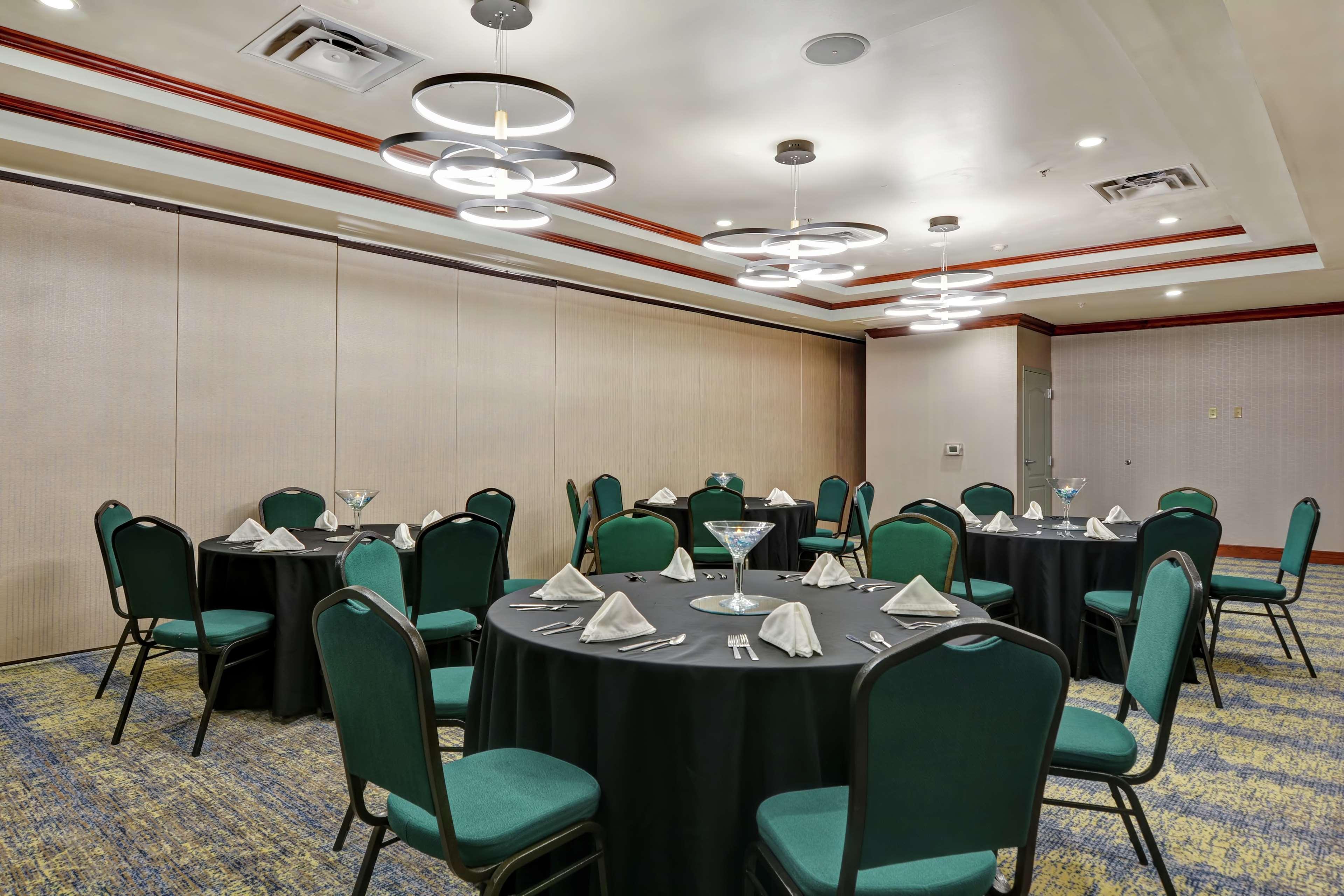 Hilton Garden Inn Конуэй Экстерьер фото