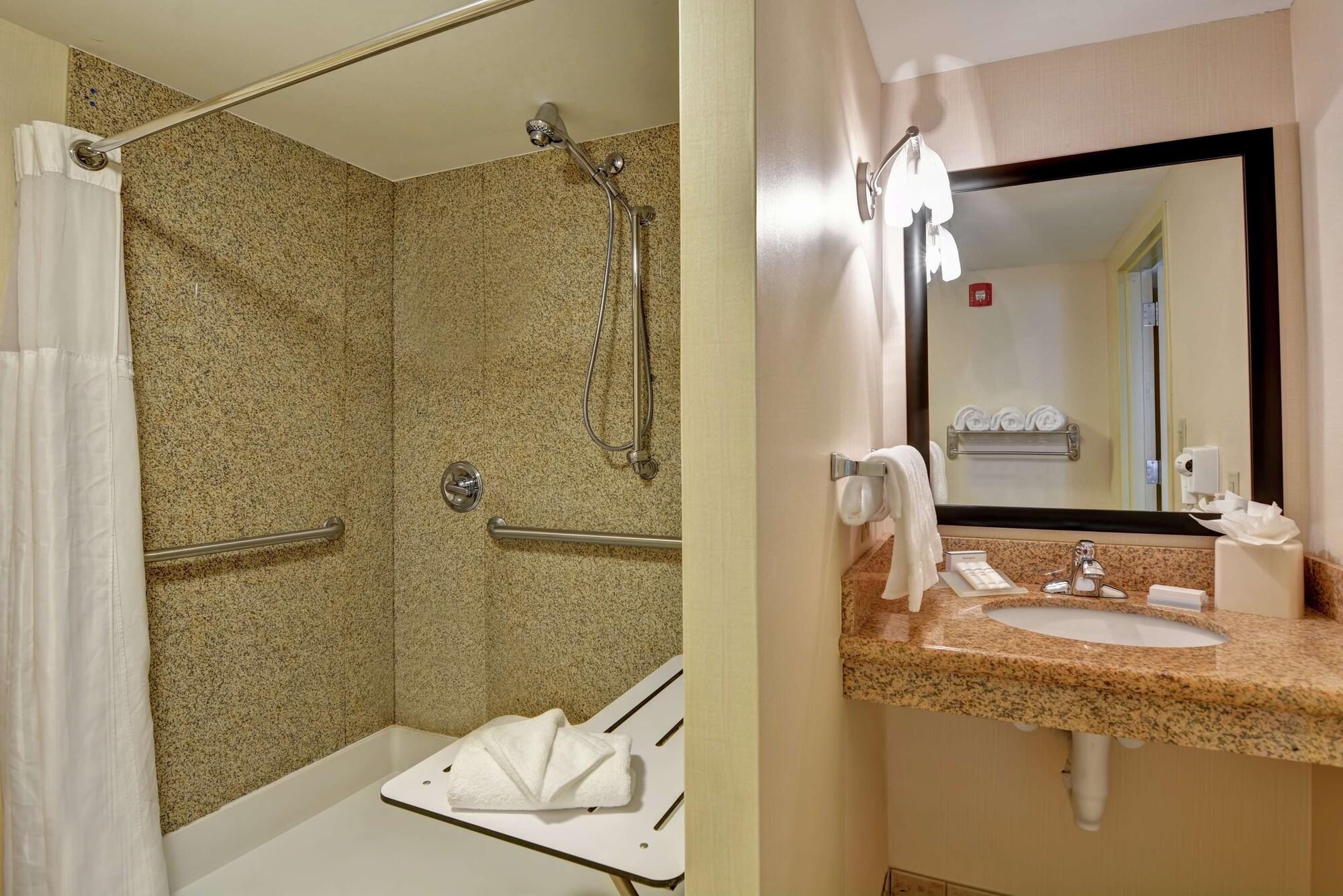 Hilton Garden Inn Конуэй Экстерьер фото